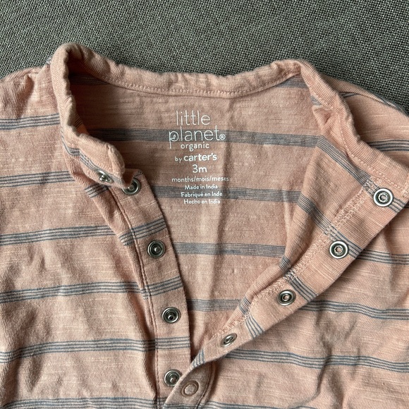 Boy’s Short Sleeve Romper - Picture 4 of 4